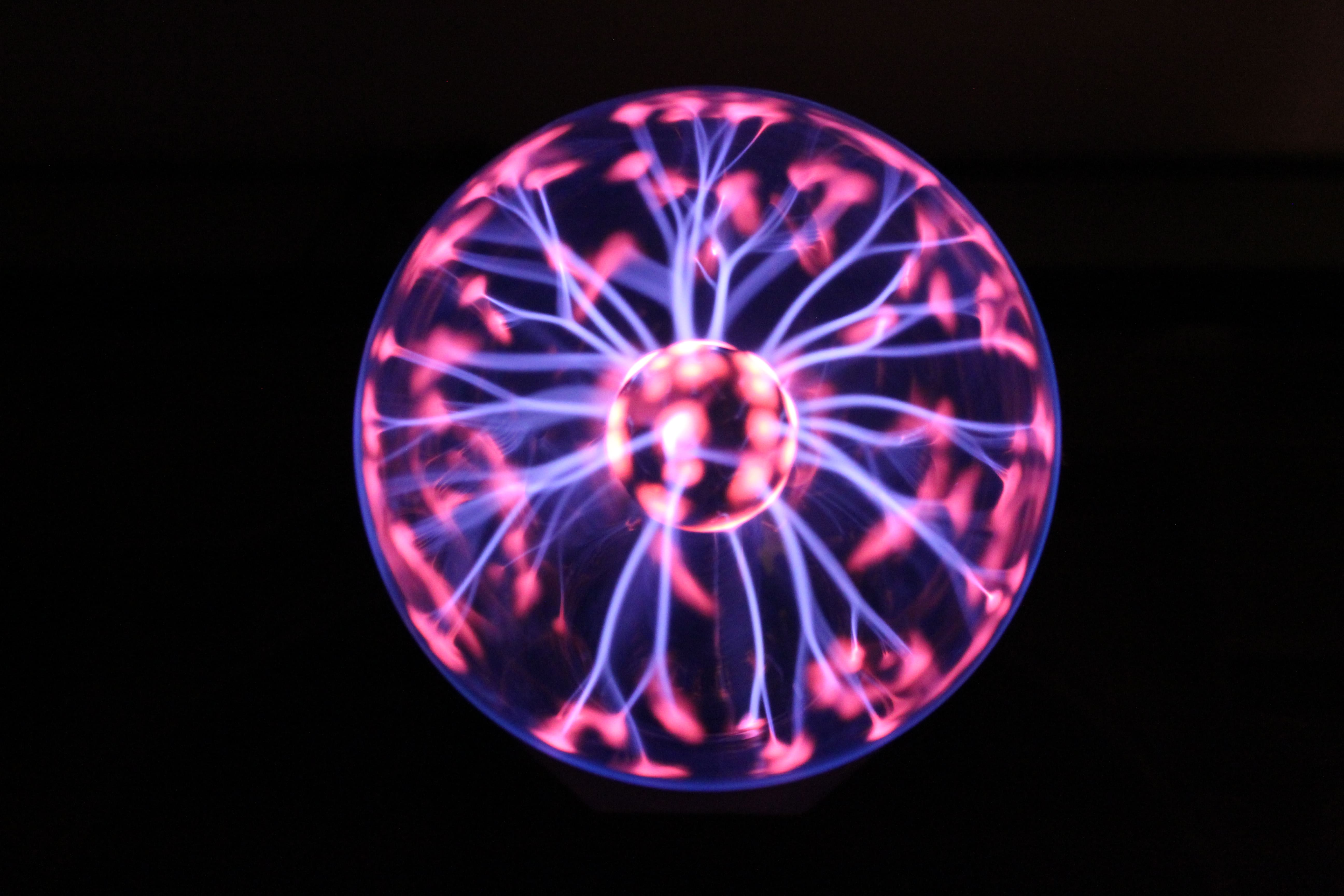 Plasmakugel_(Plasma_Ball) (1)